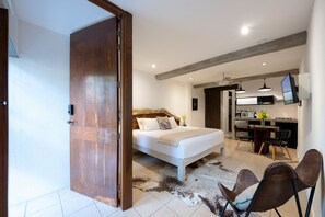 1 Schlafzimmer, Zimmersafe, Bügeleisen/Bügelbrett, WLAN