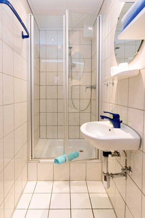 Unclassified image, 5 of 15, button