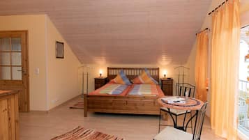 1 Schlafzimmer, Reisekinderbett, WLAN, BettwÀsche