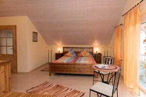 1 bedroom, travel crib, WiFi, bed sheets