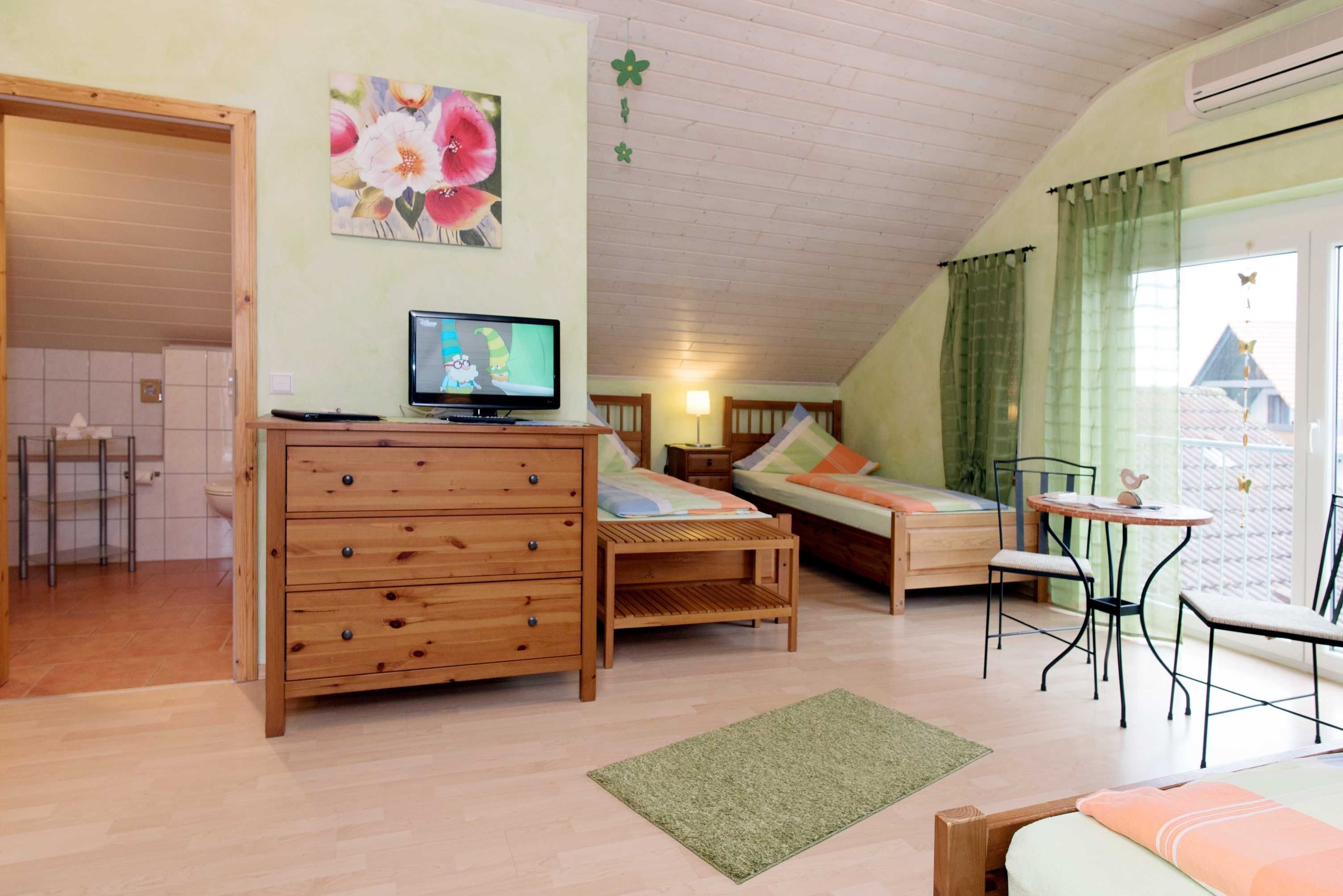1 bedroom, travel crib, WiFi, bed sheets