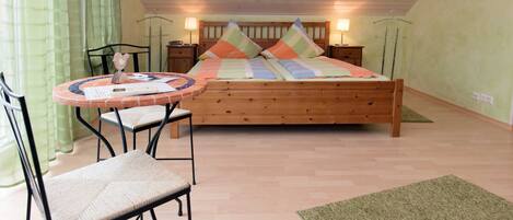 1 bedroom, travel cot, WiFi, bed sheets