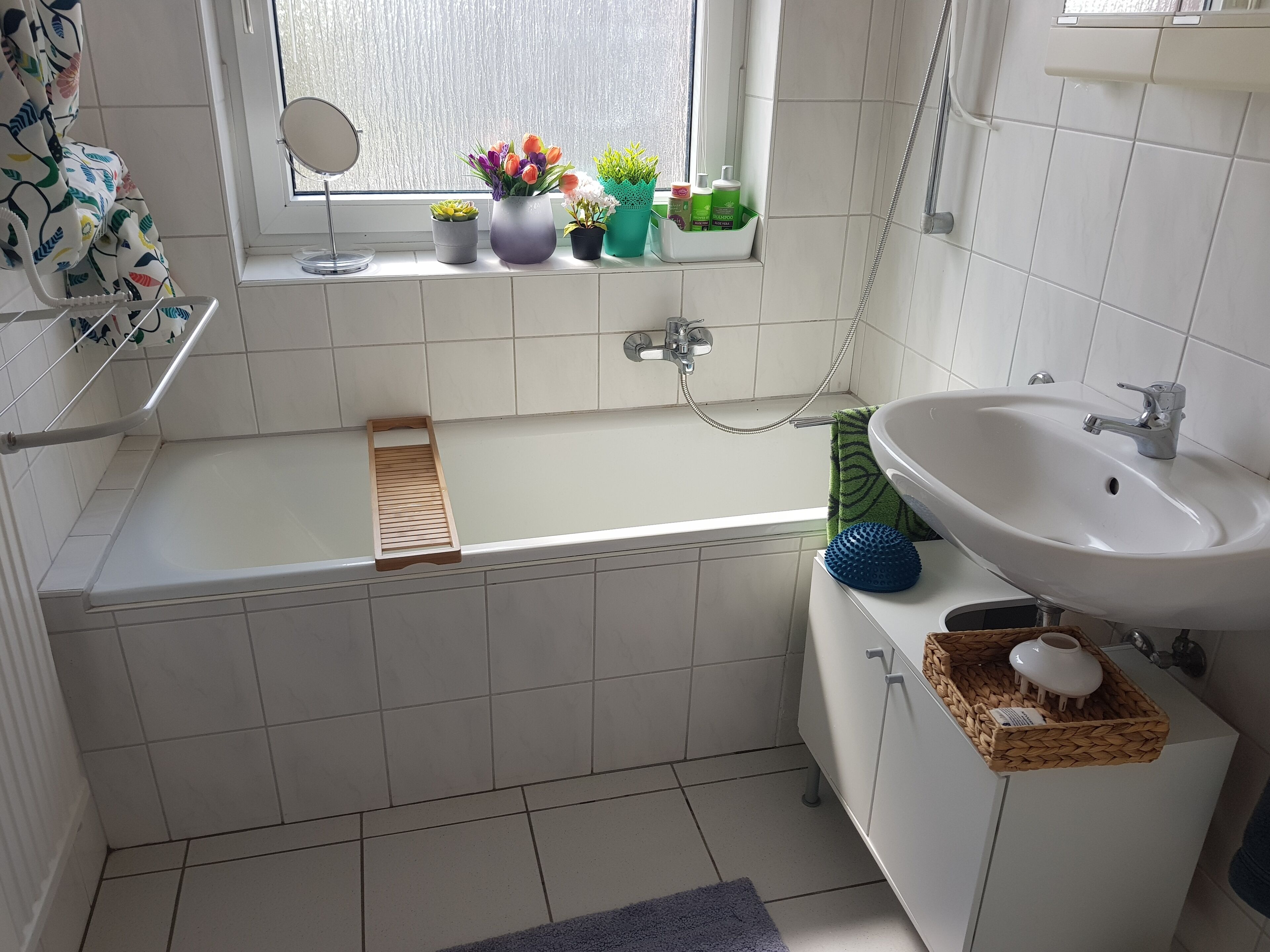 Haartrockner, Handtücher, Seife, Shampoo