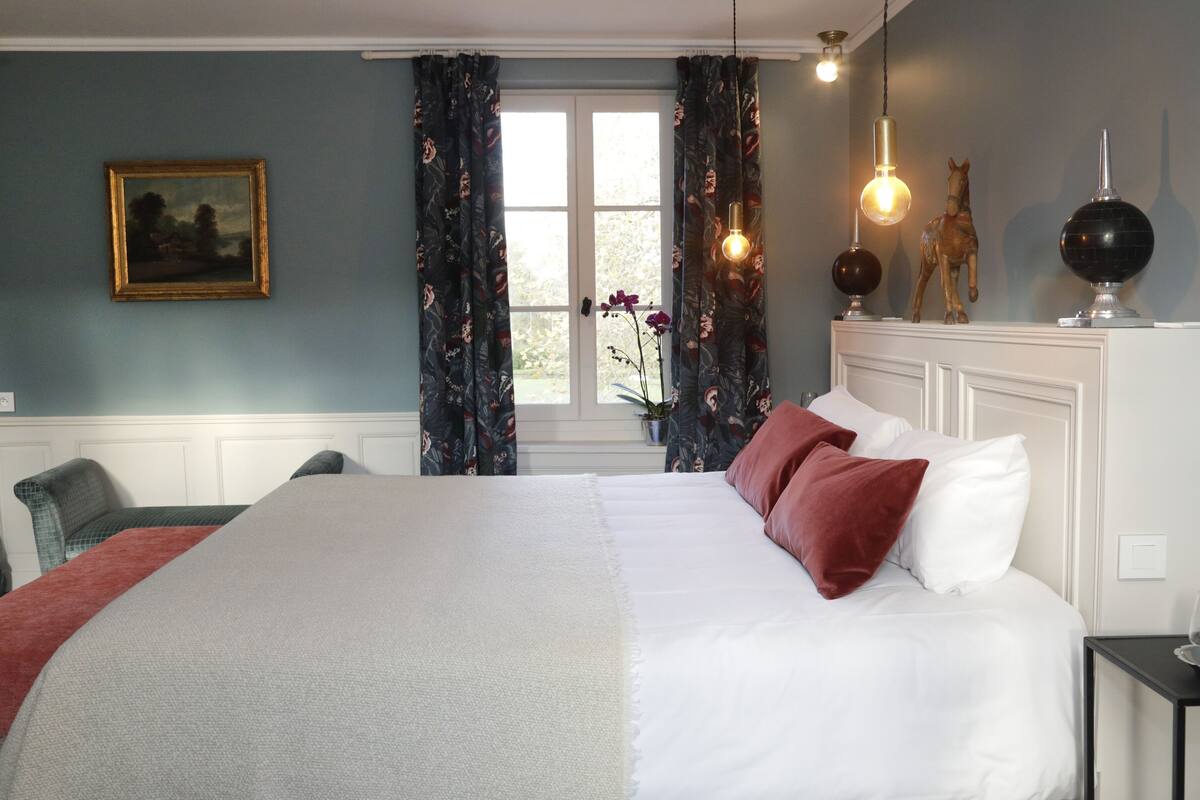 Superior Room (La Chambre de l'Etang) | 1 bedroom, premium bedding, Select Comfort beds, individually decorated