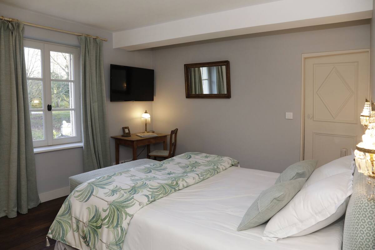 Superior Room (La Chambre des Lions) | 1 bedroom, premium bedding, Select Comfort beds, individually decorated