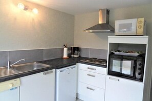 Refrigerador, microondas, lavavajillas, tostadora