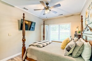 1 bedroom, iron/ironing board, internet, bed sheets