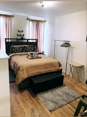 2 quartos, ferros/tábuas de passar roupa, Wi-Fi, roupa de cama