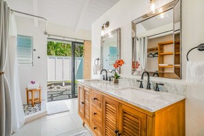 Free toiletries, hair dryer, towels