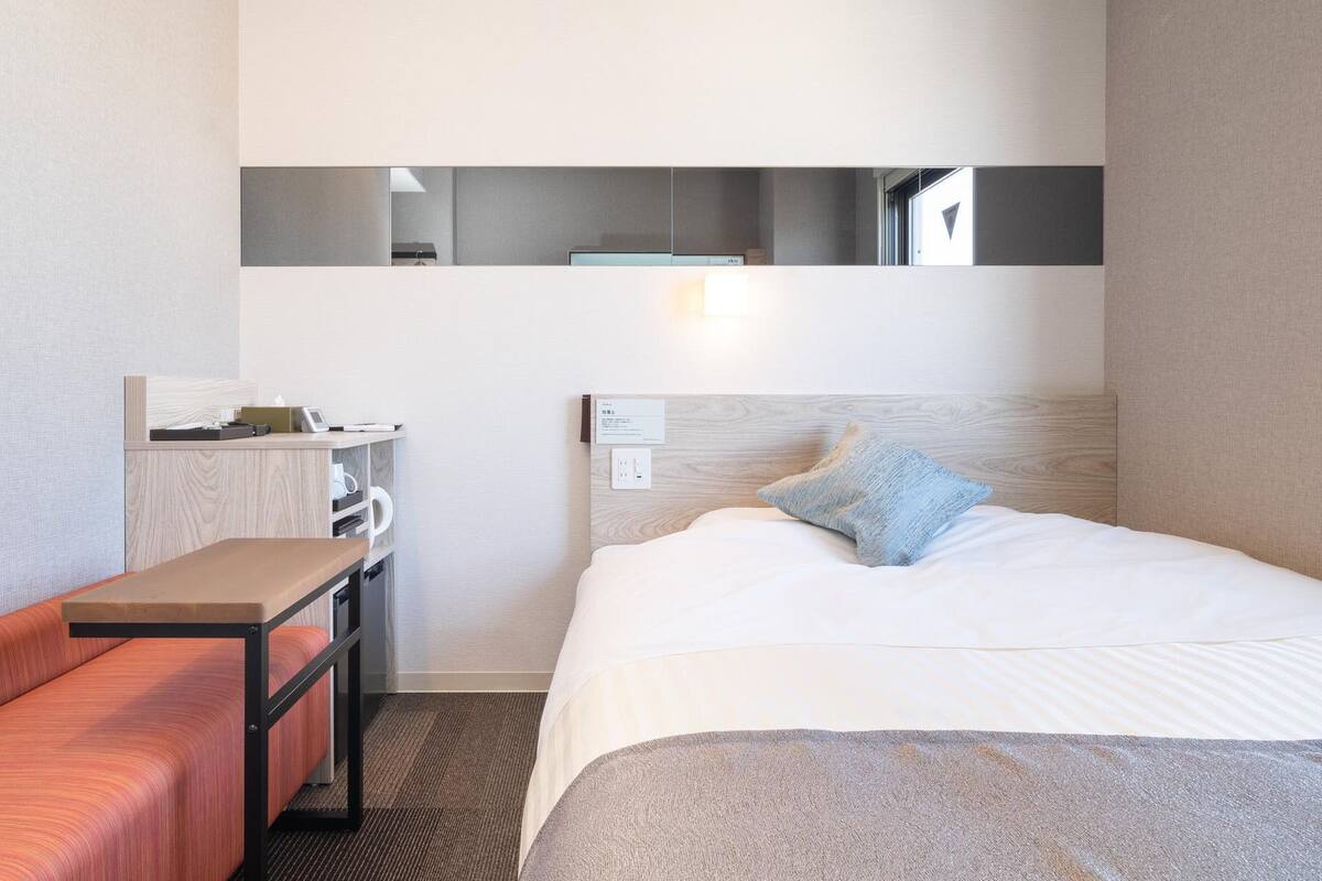 Schreibtisch, schallisolierte Zimmer, kostenloses WLAN
