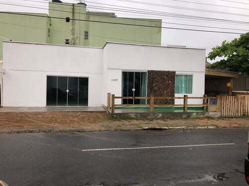 Maison à 50 mètres de la plage d'Enseada