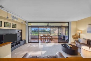 تلفزيون بشاشة مس�طحة