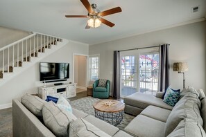 Smart-TV, DVD-spiller og bordtennis