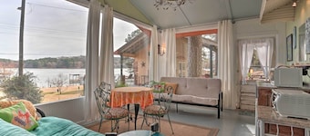 NY! Lakeside Pleasure Island Cabin m / dæk & grill