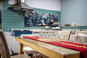 独立别墅 | 私人厨房 | 冰箱、微波炉、炉灶、电热水壶