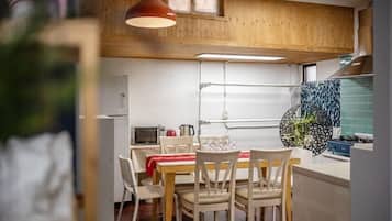 House | Private kitchen | Fridge, microwave, stovetop, electric kettle