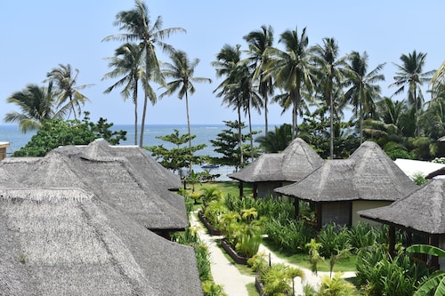 Jonas & Twins Resort