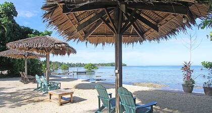 Jonas & Twins Resort