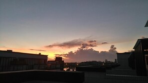 Geluiddichte muren, gratis wifi, beddengoed