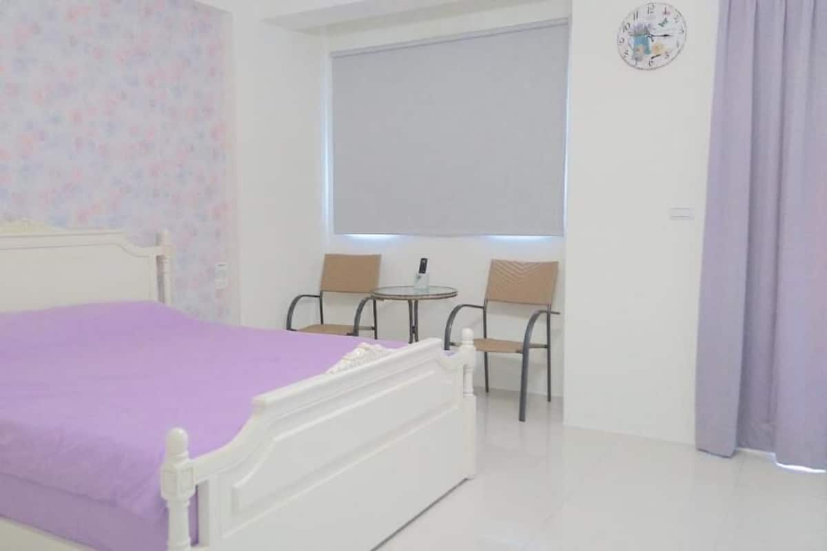 1 habitación, insonorización, wifi gratis y ropa de cama