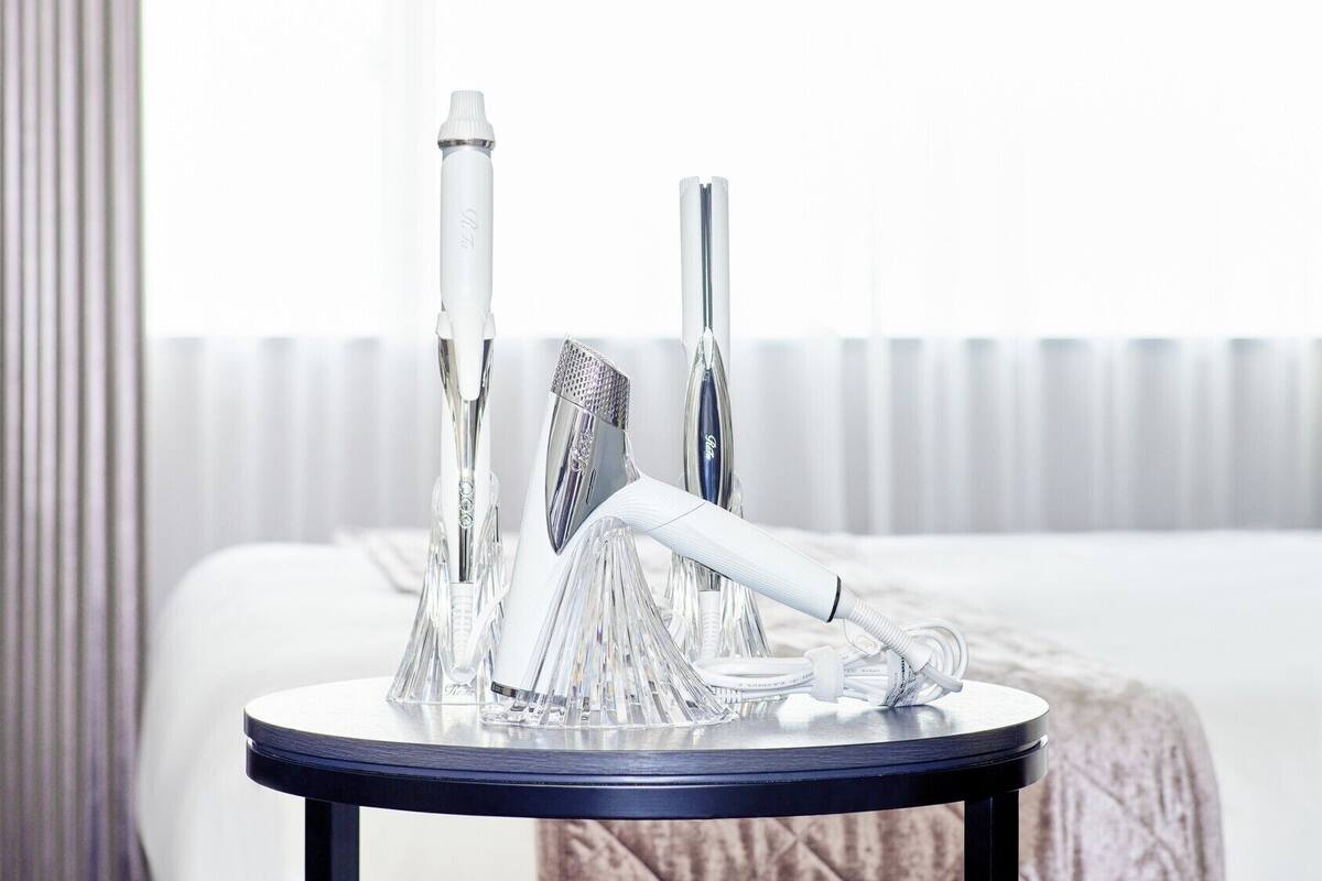 Couette en duvet d'oie, coffres-forts dans les chambres, bureau