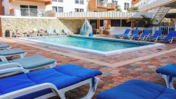 Indoor pool, outdoor pool