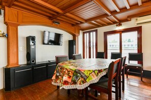 Private kitchen - OYO 29758 Amare Houseboat (Ambalapuzha)