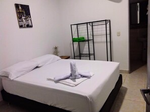 ห้องสแตนดาร์ดดับเบิลหรือทวิน | ผ้าปูที่นอน, ทางสำหรับรถเข็น