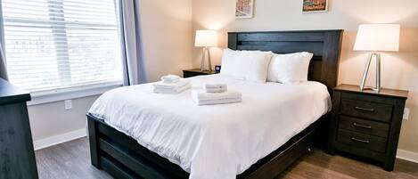 2 chambres, fer et planche à repasser, Wi-Fi, draps fournis