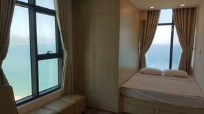 Sea View Apartment 3 Beds