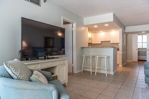 Smart TV - Sea Colony 1st Fl condo, hear the Ocean. Walk out balcony to the pools and beach (Bethany Beach)