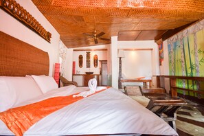 家庭客房 (Deluxe) | 迷你吧、客房內保險箱、免費無線上網