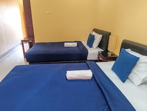 Habitació doble o amb dos llits individuals superior | Minibar, caixa forta a l'habitació, escriptori i llits addicionals