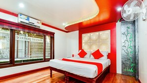 Room - OYO 29943 EGC 3 BHK Deluxe (Ambalapuzha)