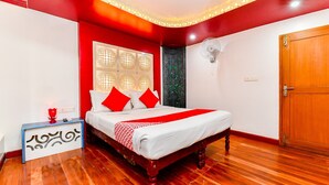 Room - OYO 29943 EGC 3 BHK Deluxe (Ambalapuzha)