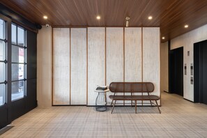 Reception - River inn Station (Kaohsiung)