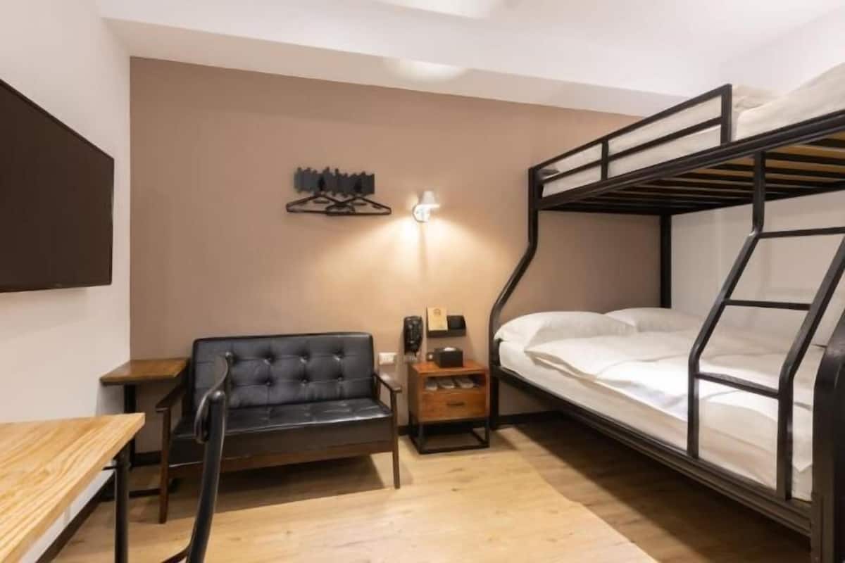 Down duvets, blackout curtains, free WiFi, bed sheets