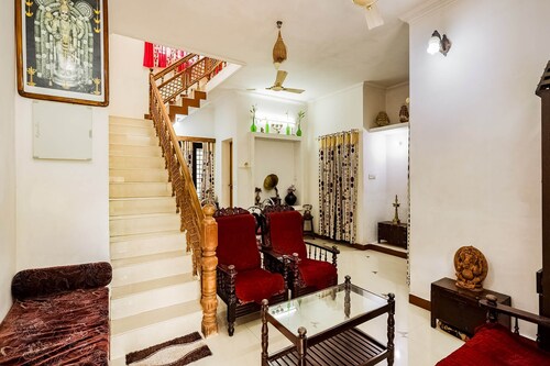 OYO Home 62571 Elegant Stay