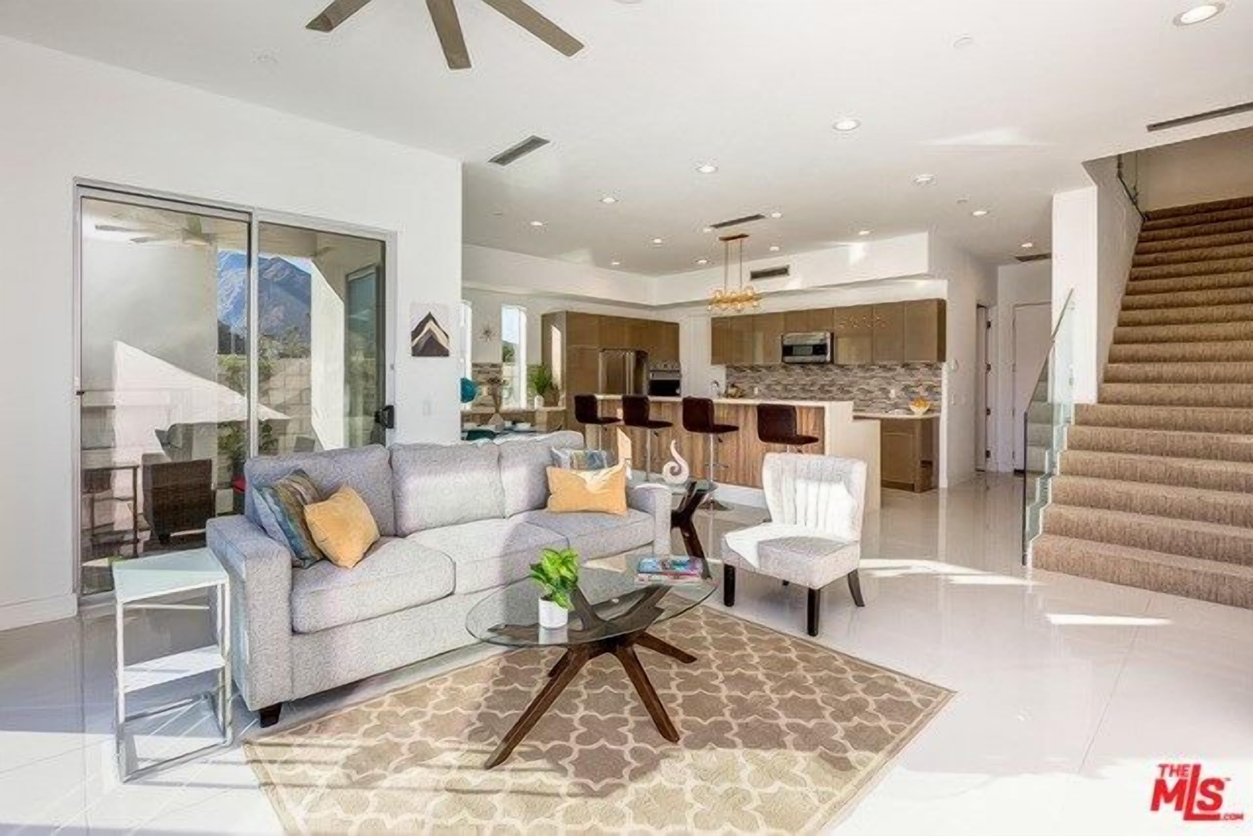 Smart TV, fireplace, computer monitors