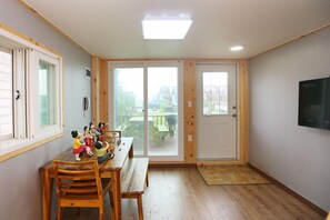 Paritalo (4) | Oleskelualue | Taulutelevisio