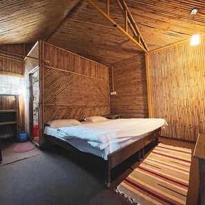1 bedroom, desk, soundproofing - BSR Farms (Pauri)