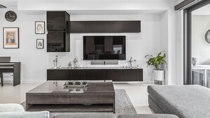Living room - BOUTIQUE STAYS - Edinburgh Place (Flemington)