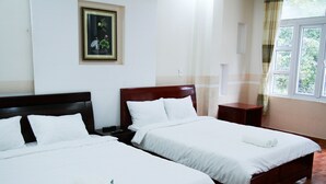 Double Room | Blackout curtains, free WiFi, bed sheets - BB House Da Lat - Hostel (Xuan Huong - Da Lat)