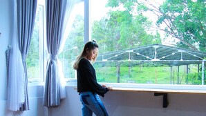 Shared Dormitory (3 Bunk Beds) | Blackout curtains, free WiFi, bed sheets - BB House Da Lat - Hostel (Xuan Huong - Da Lat)
