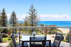 Superior-Apartment, Meerblick | Blick vom Balkon