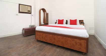 OYO 29142 Hotel sun dew