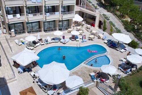 Seaden Sweet Park Hotel