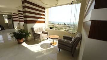 Sala de estar en el lobby