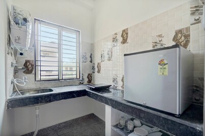 OYO 30660 Elegant 1bhk Bhubaneswar Station