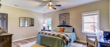 1 bedroom, iron/ironing board, Internet, bed sheets